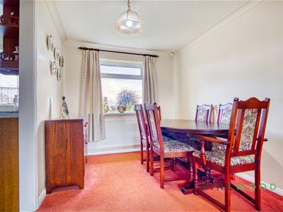 SITTING / DINING ROOM